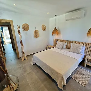 Couette-café Lomy, Casares
